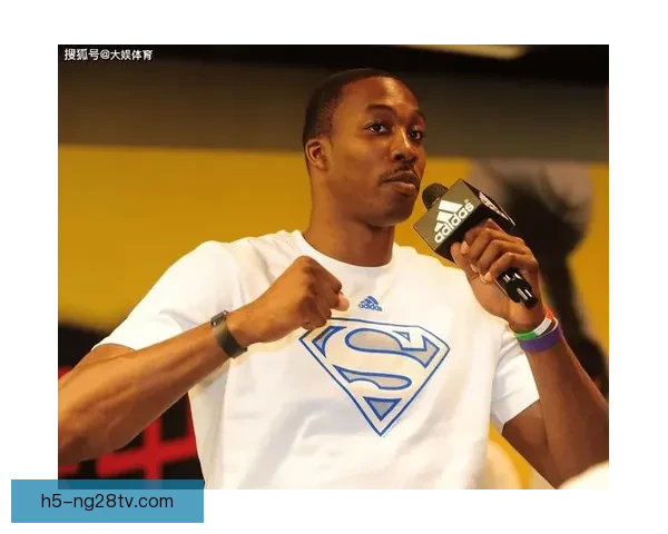 霍华德劝NBA球员别互相攻击