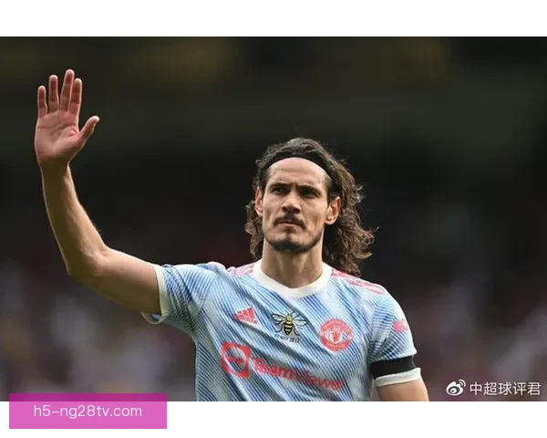 39岁卡瓦尼遭博卡狂嘘名宿劝退 39岁卡瓦尼遭博卡狂嘘名宿劝退